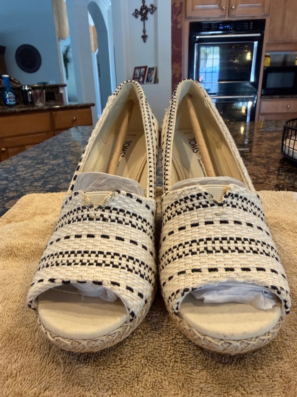 TOMS Cream and Black Woven Espadrille Peep-Toe Flats